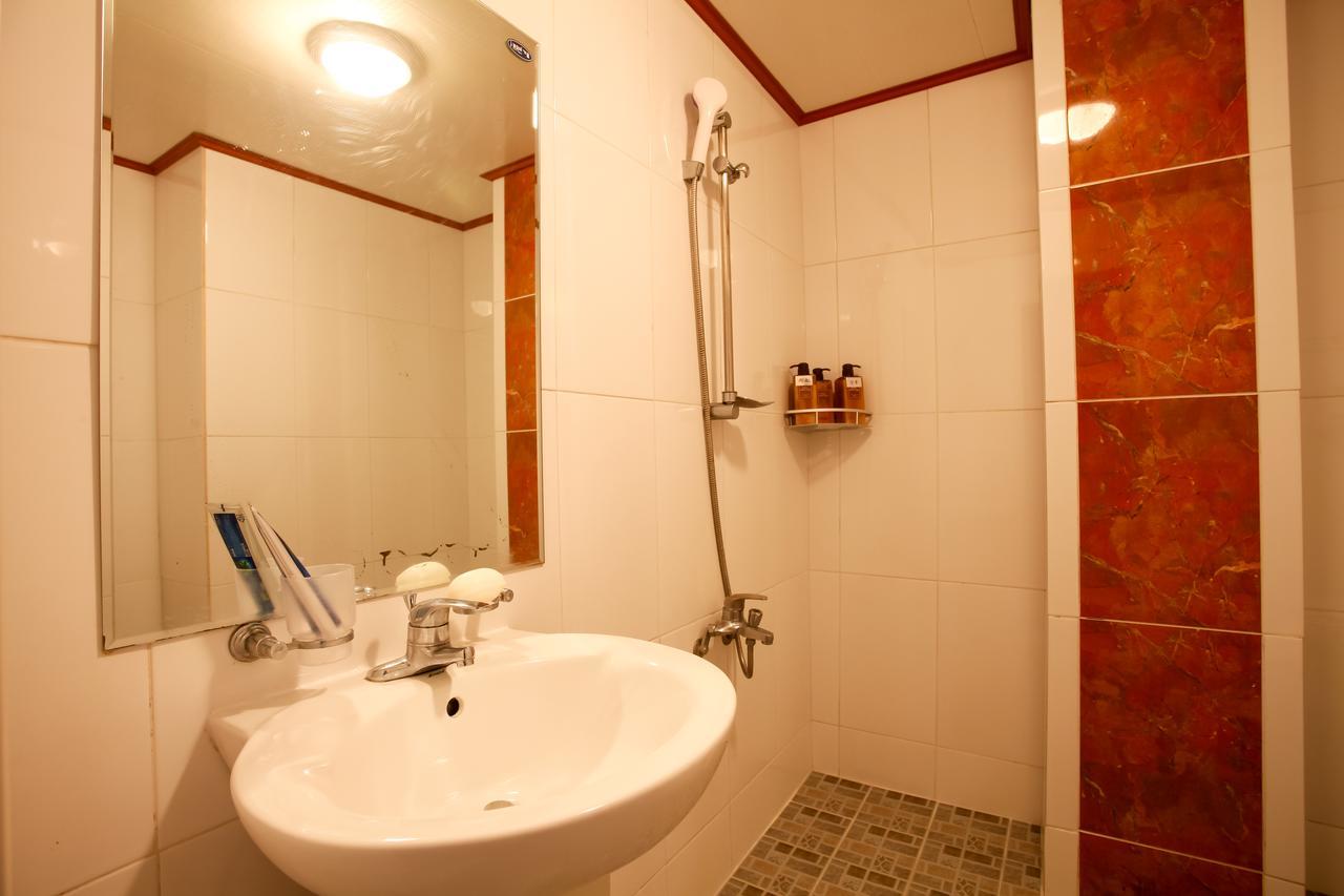 Motel Gwangan Blue Moon Pusan Zewnętrze zdjęcie